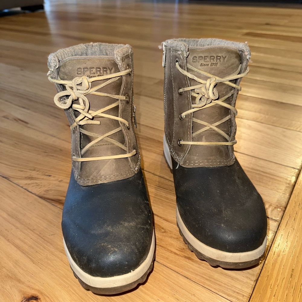 Women’s Sperry Boots